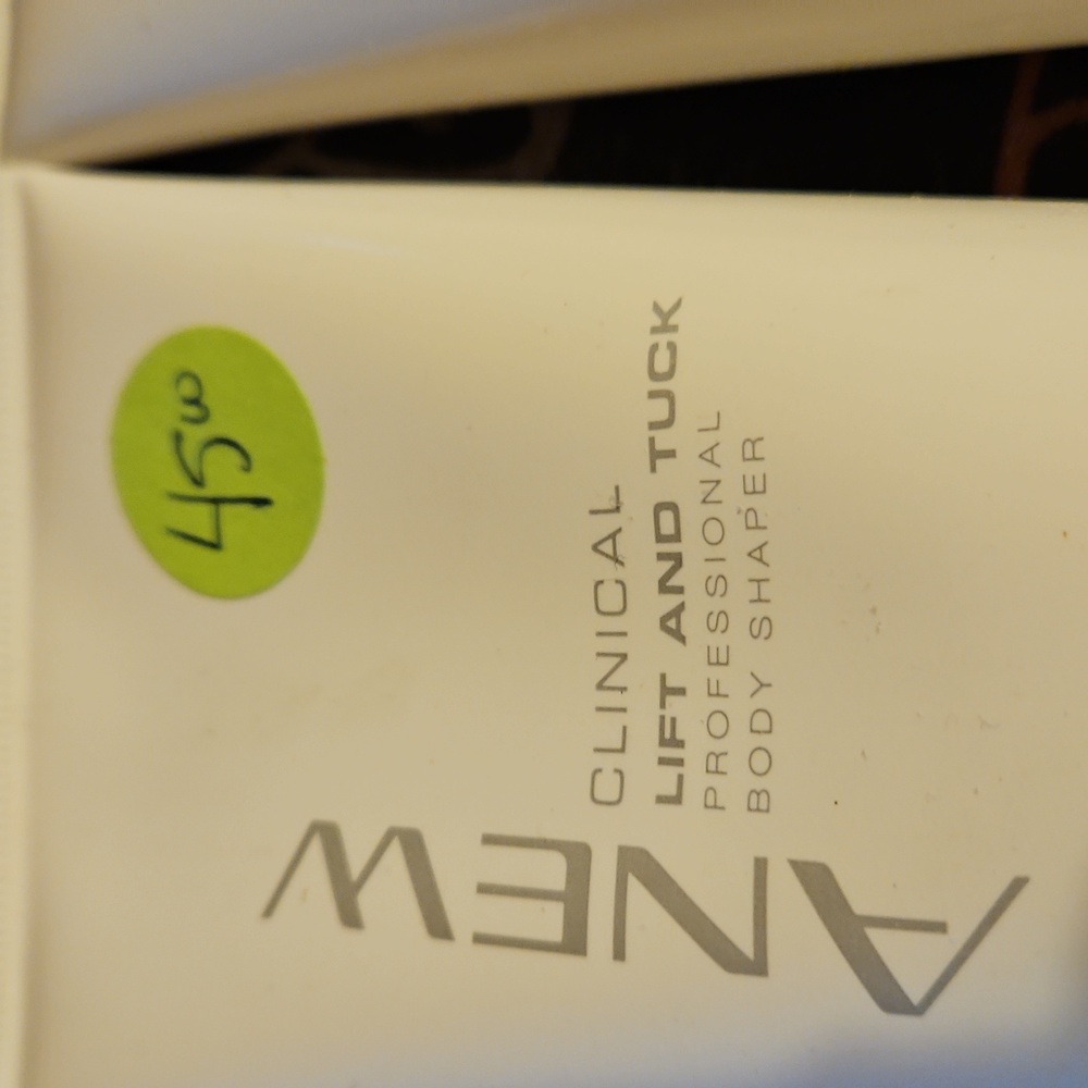 Avons Anew Clinical Lift And Tuck professional Body Shaper - Picture 12 of 14